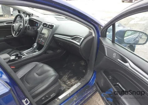 2016 Ford Fusion Titanium z USA, uszkodzony, nr VIN 3FA6P0K95GR136500